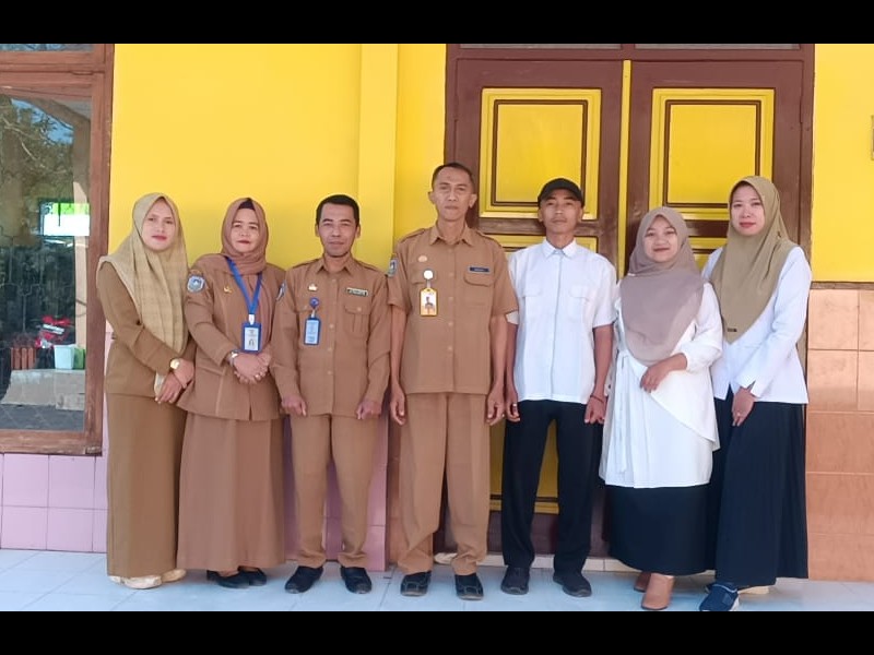 Hari pertama Masuk untuk Guru